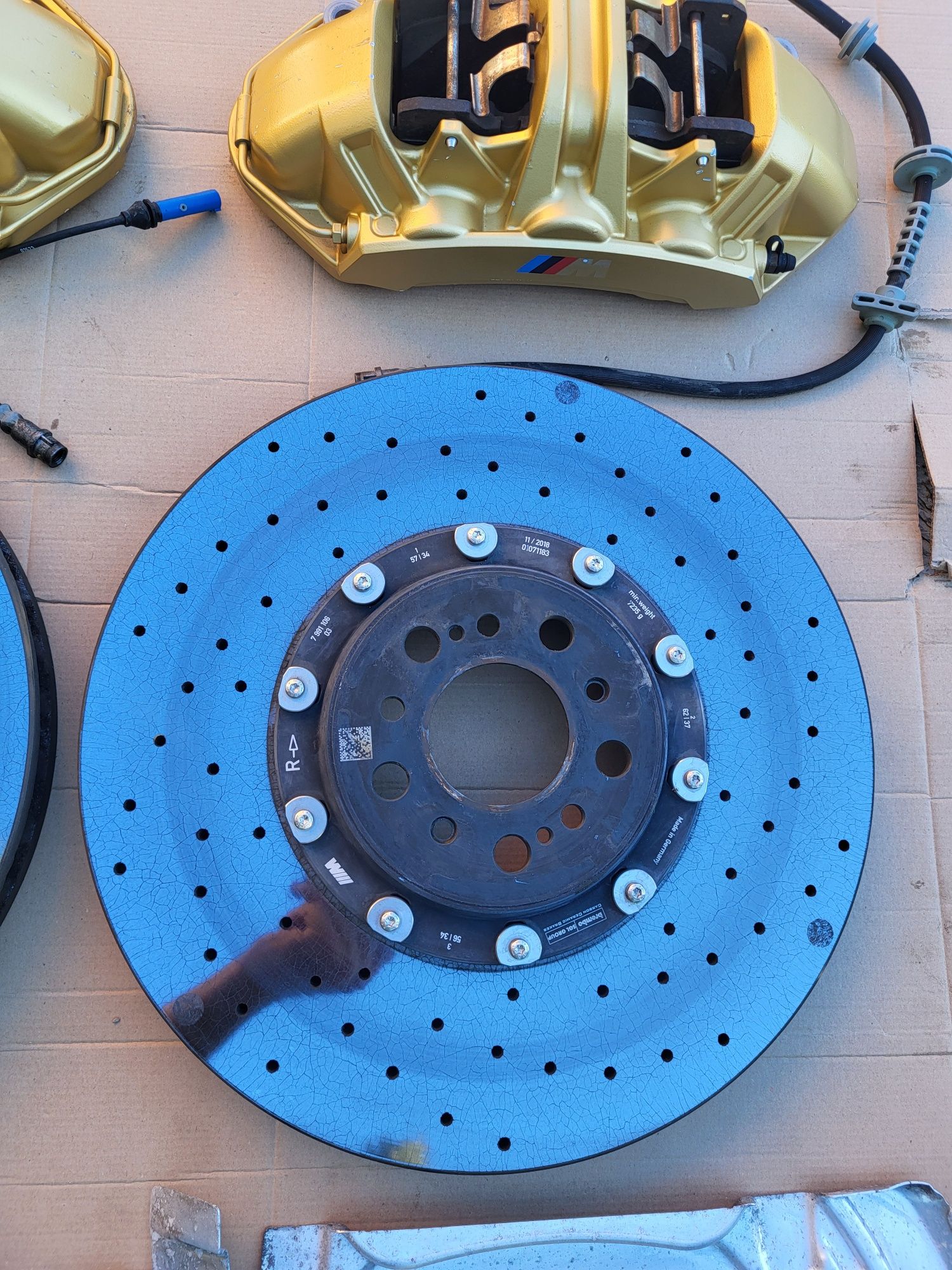 Zaciski Tarcze hamulcowe Ceramika Przód Tył bmw m5 f90 G30 m8 f92 f93