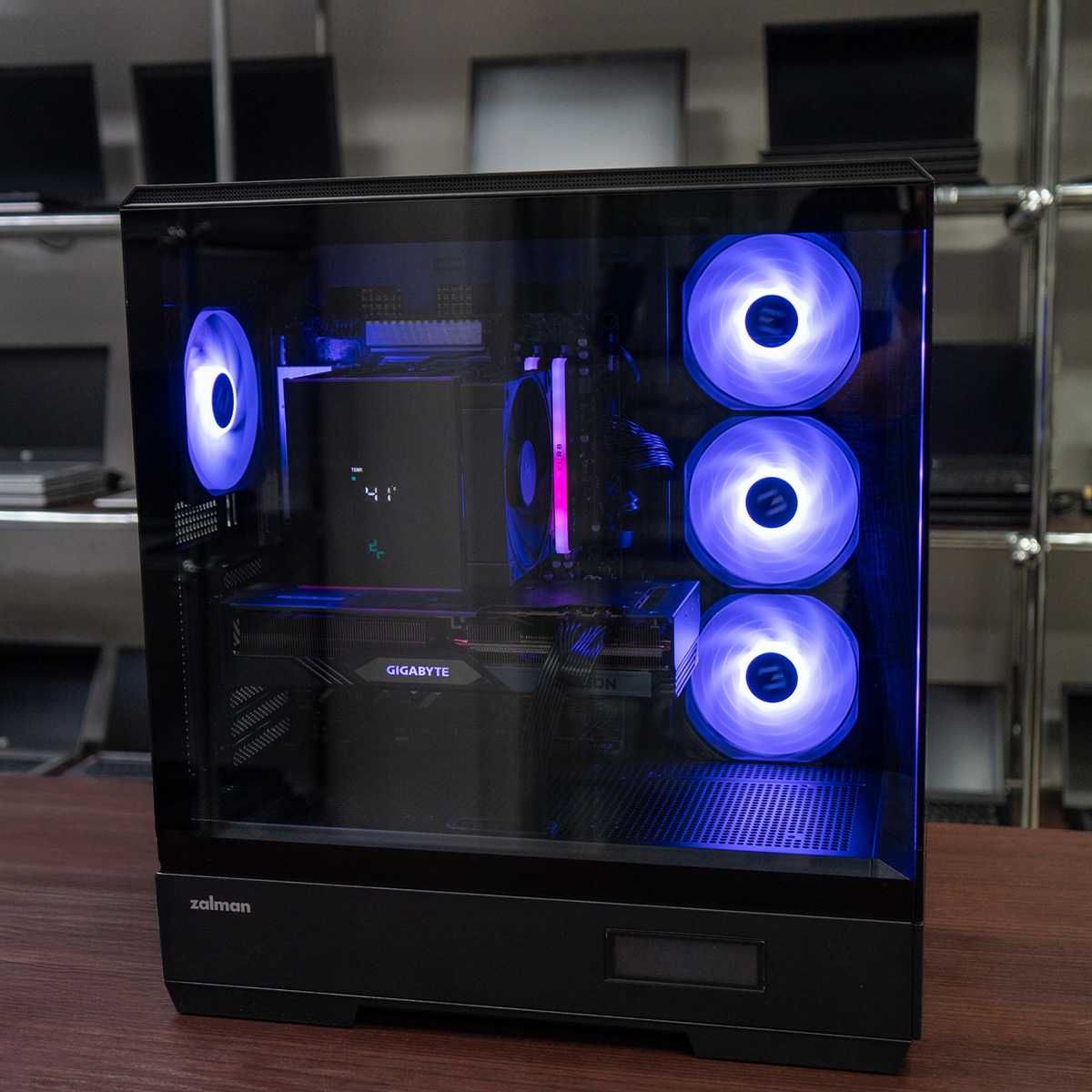 Nowy Komputer Gamingowy RX7800XT/Ryzen7 7700/32GBDDR5/1TB FV23%/RATY