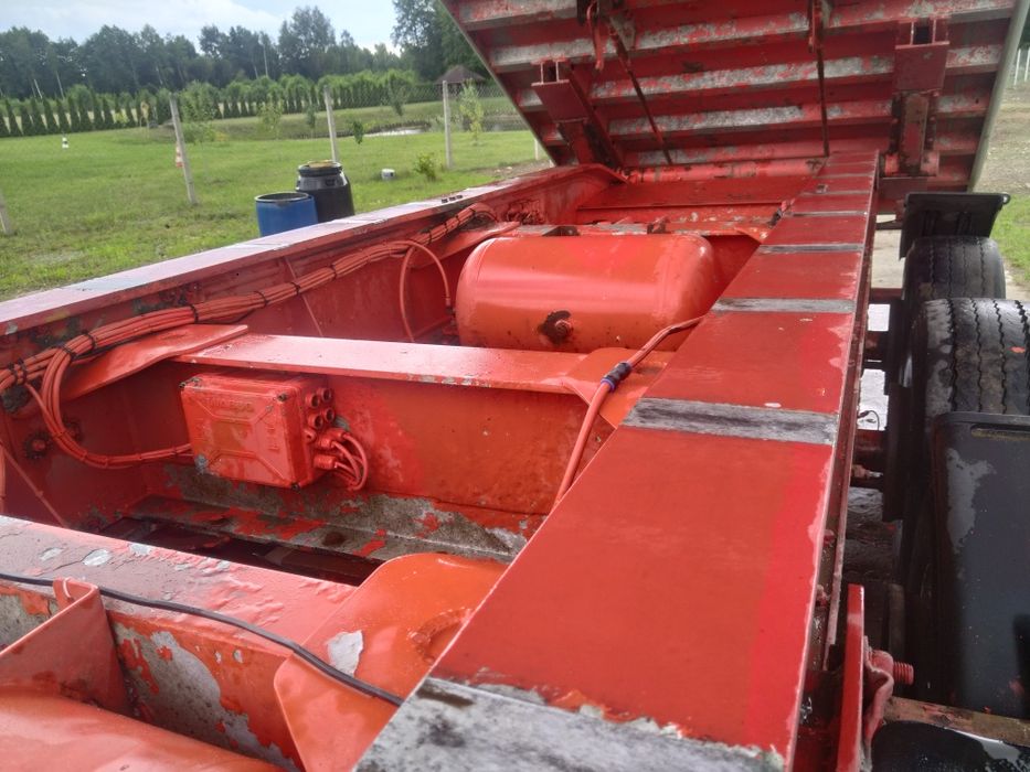 Sprzedam naczepę wywrotkę.Cala alu. Lekka 5300kg.