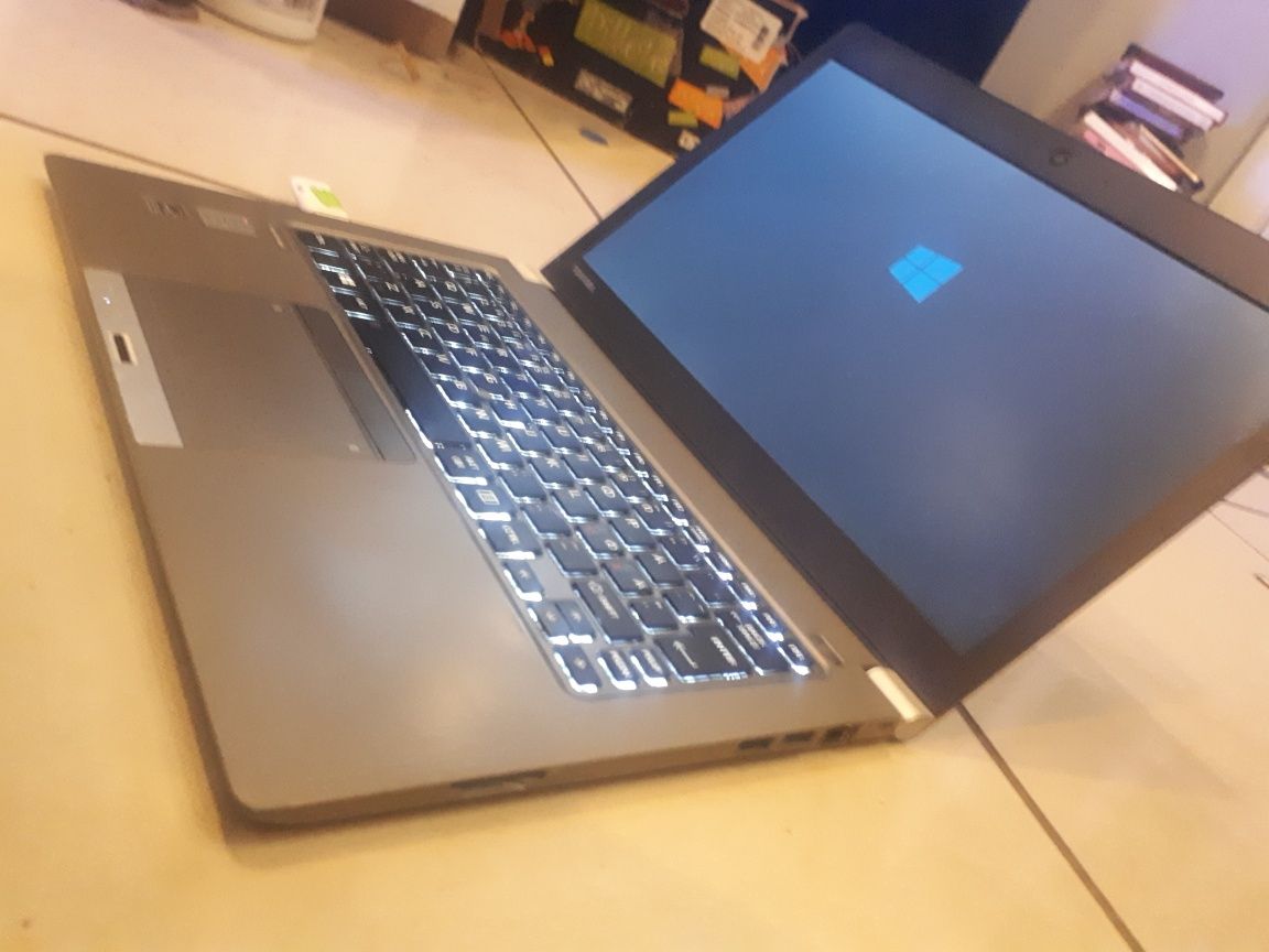 Ultrabook Toshiba portege z30 13' grafitowy i7 8gb 256ssd