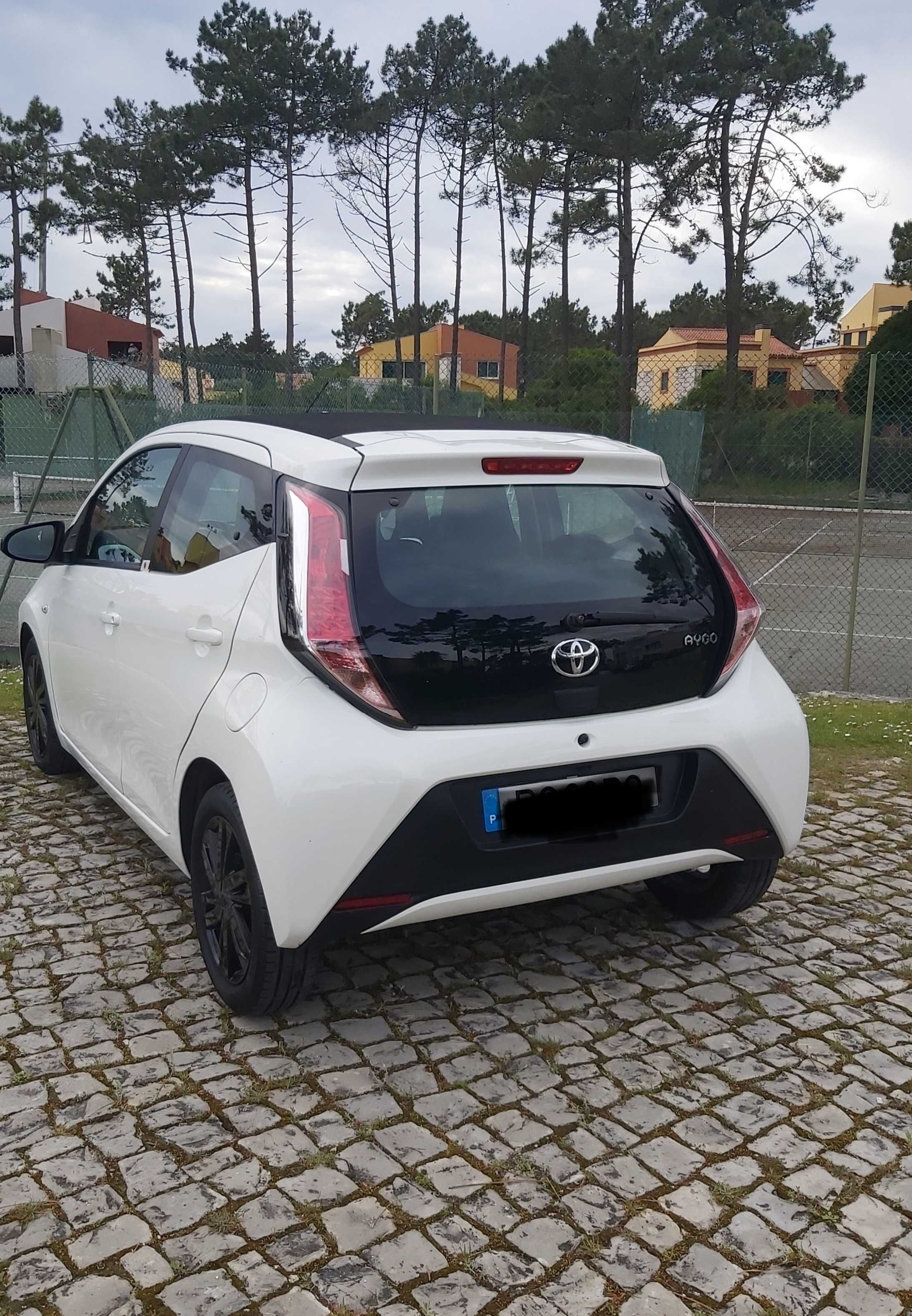 TOYOTA AYGO Open Air X-Play+/ X-Touch