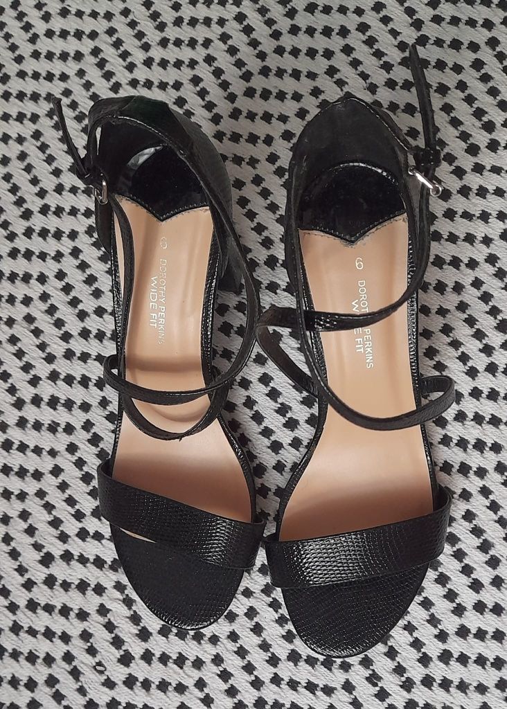 Sandały na obcasie Dorothy Perkins 39 czarne