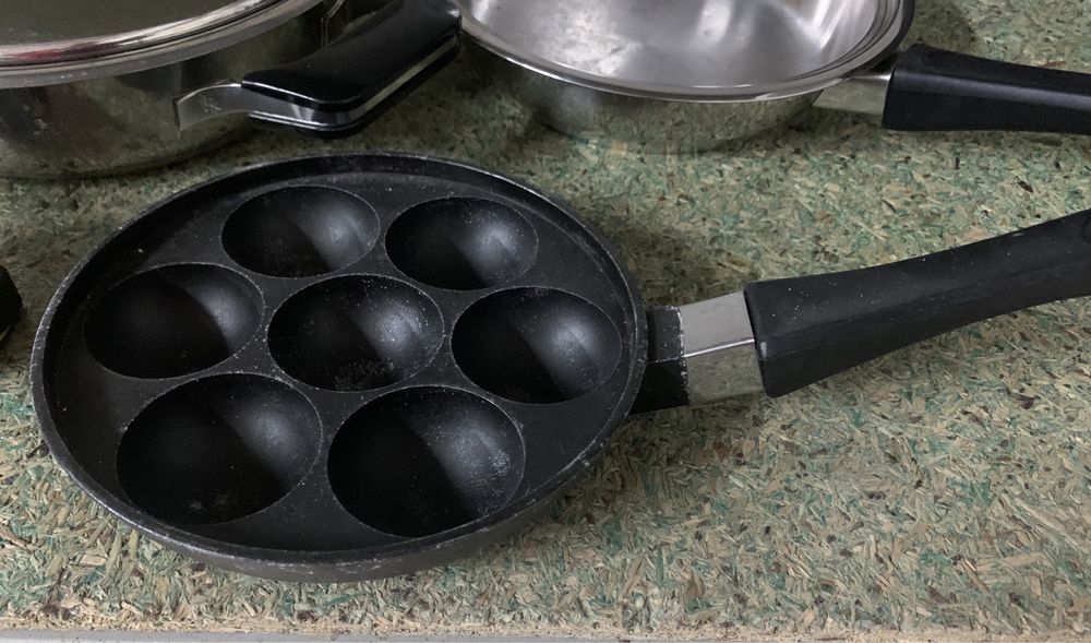 Кастрюлі, сковорідки, бідони, кастрюля дюралюмінева
