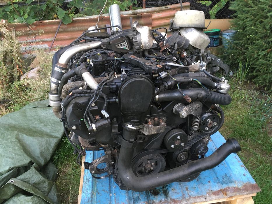 Citroen C5 X7 2.7 HDI silnik kompletny UHZ 10TRD2 Peugeot
