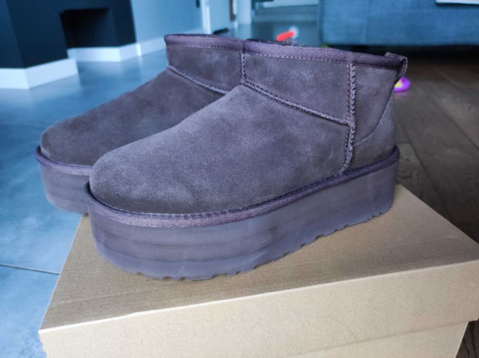 UGG Classic Ultra Mini Platform rozm. 39