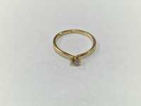 Złoty pierścionek damski/ 585/ 1.18 gram/ R9/ DIA 0.13 CT/ YES