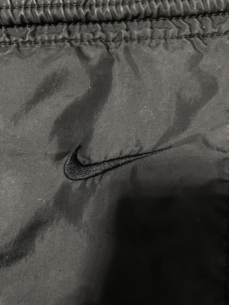 Штани Nike нейлонові