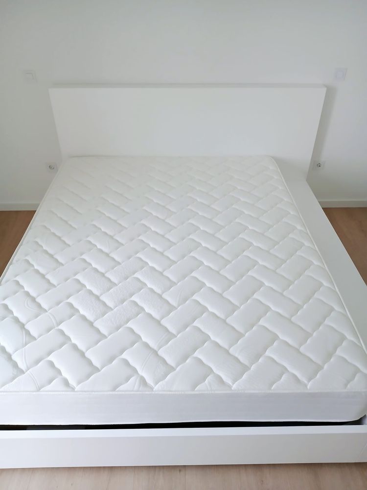 Cama Casal branca