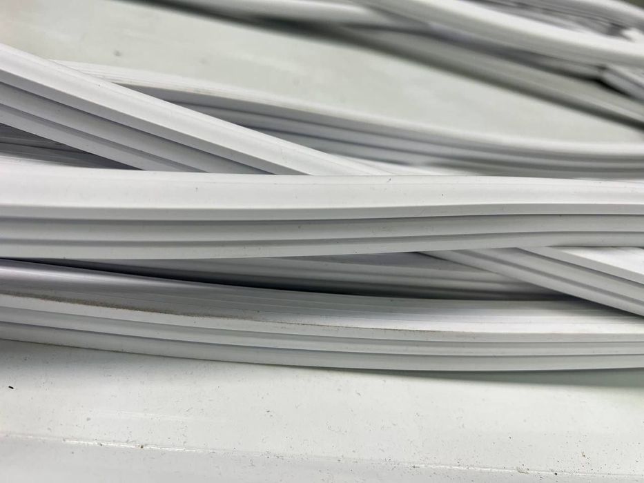 Уплотнители в хол.одильники бытовые и пром