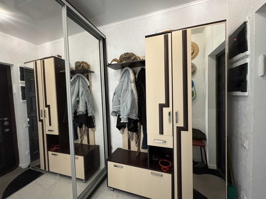 Продам 2- комн. квартиру с ремонтом в 56 Жемчужине на Таирова