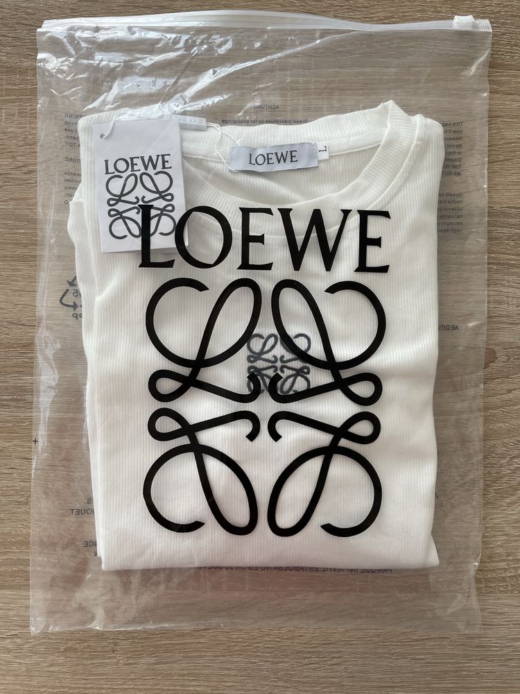 Лонгслив  черный, белый Loe*we