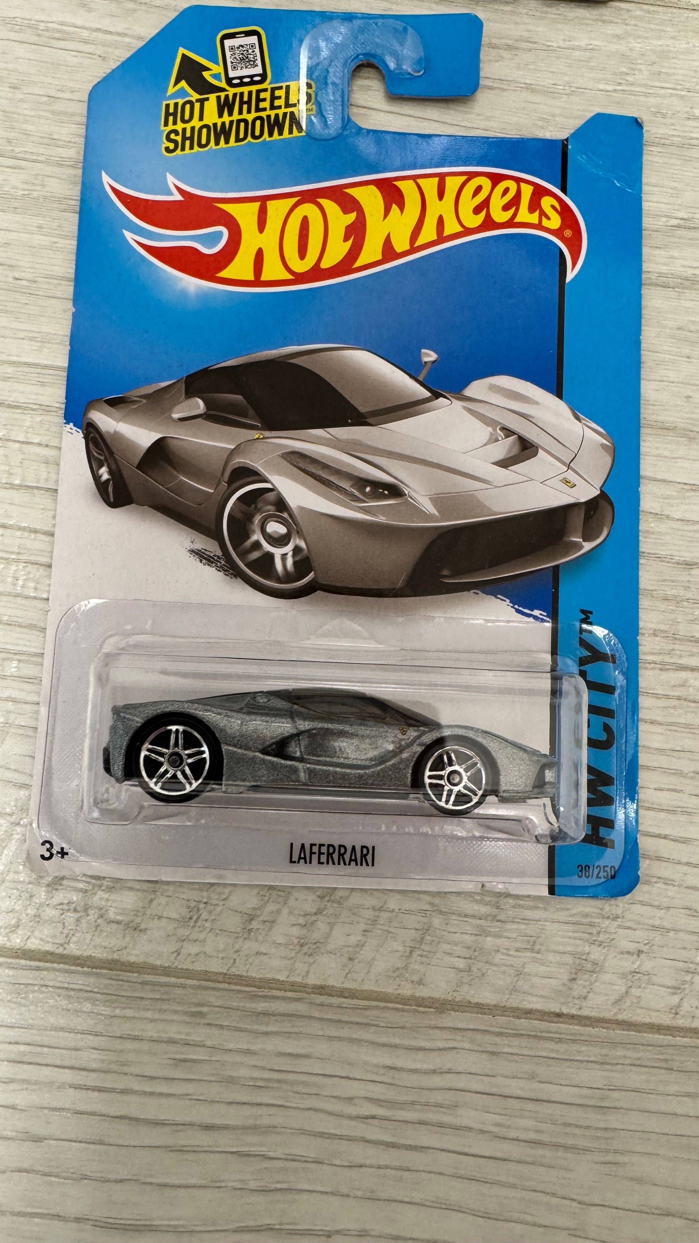 FERRARI HOT WHEELS запаки 65 штук лот Mattel феррарі хотвілс машинки