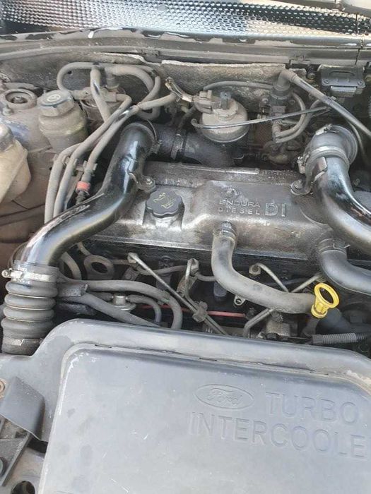 Ford Focus I kombi 1.8 diesel DI granatowy kod lakieru H8 na części