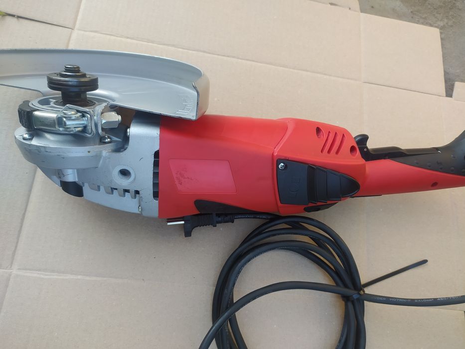 Кутова шліфмашина Einhell TE-AG 230/2000 Болгарка