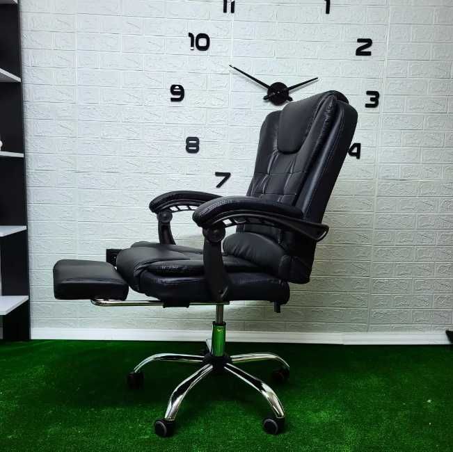 Крісло офісне екошкіра з підставкою для ніг офіс