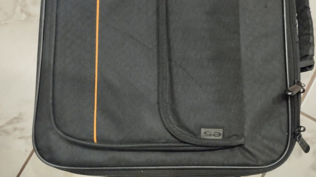Torba na laptopa.39x31x7