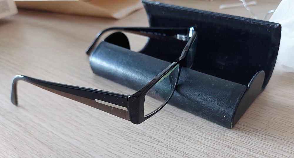 Oculos Pretos Prada