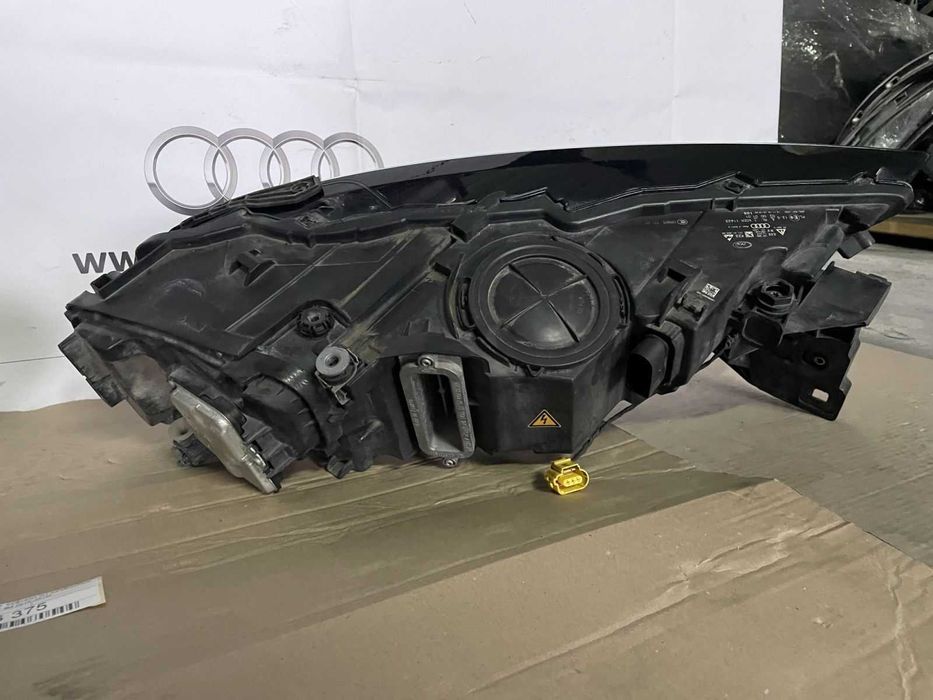 Q7 4M Xenon фари фара фары ксенон В ИДЕАЛЕ!