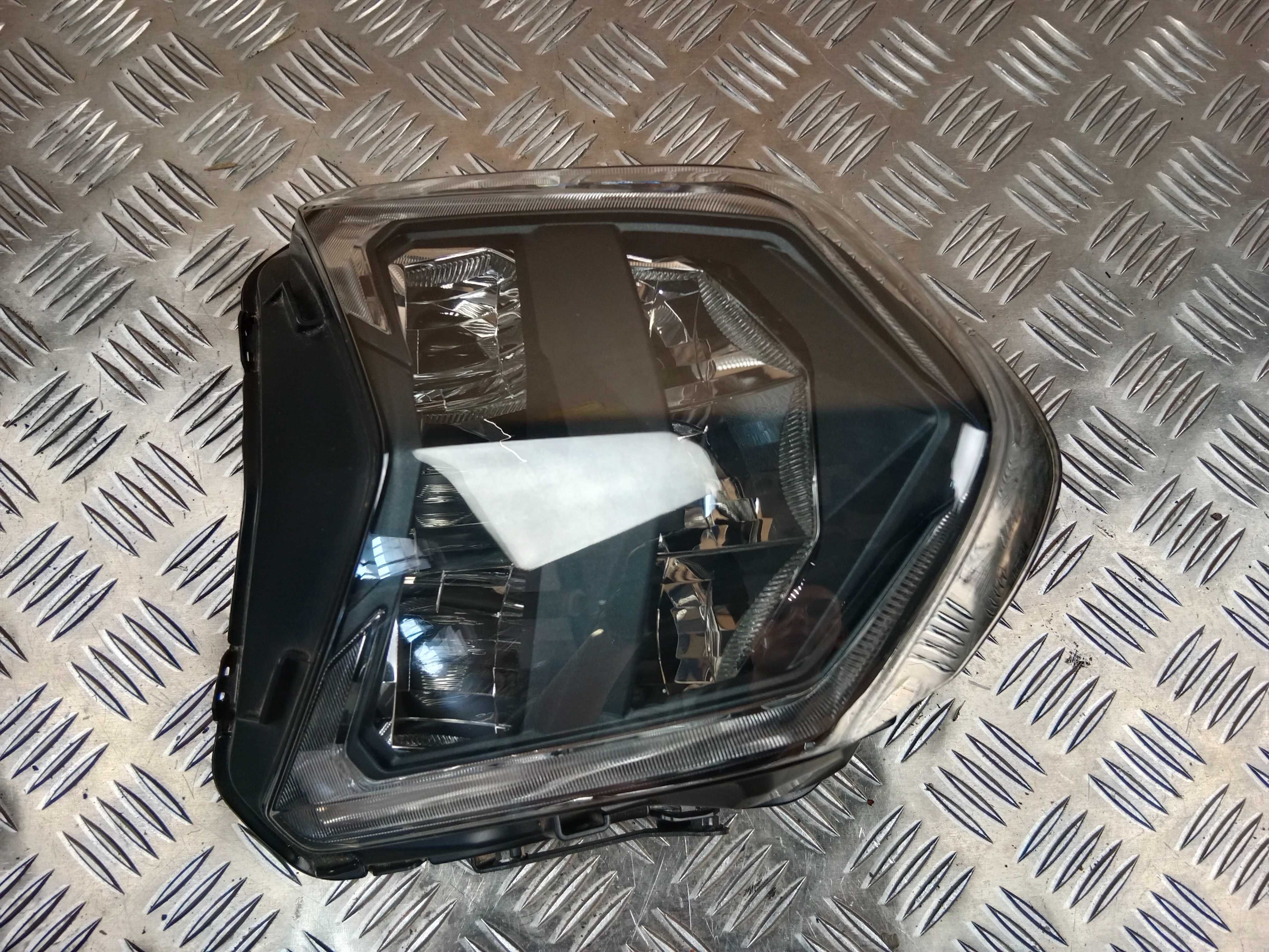 Honda NC 750 X DCT Lampa Przód Przednia Reflektor Przedni 16-20