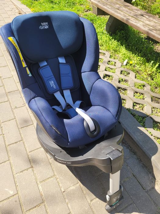 Britax Romer Dualfix M I-size fotelik samochodowy 9-18 + akcesoria