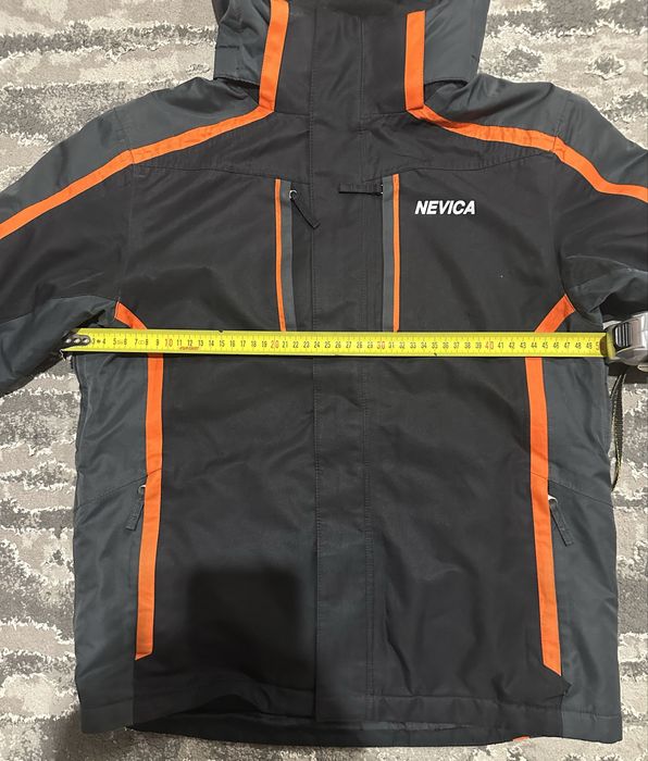 Продам лижну куртку для хлопчика