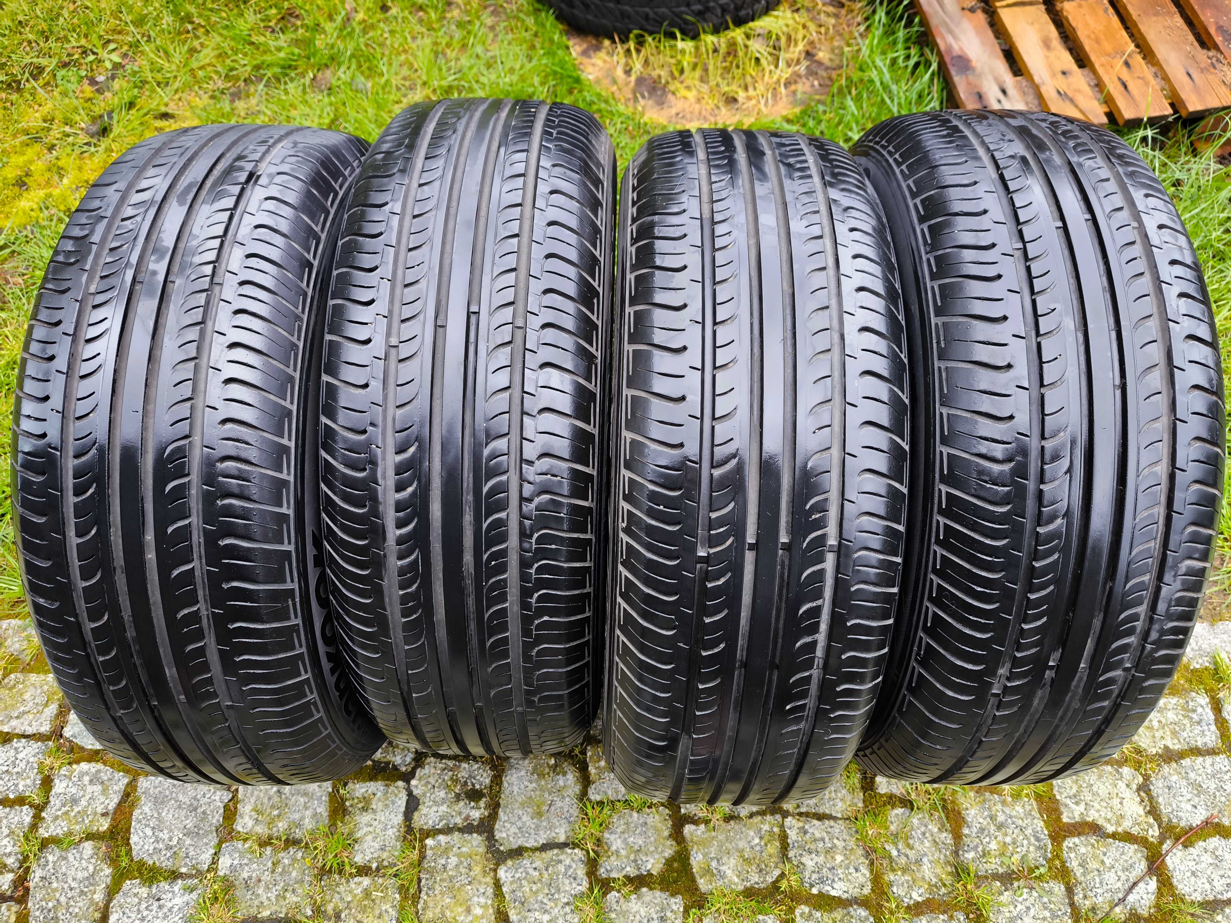 Komplet opon letnich Hankook 225/60/17