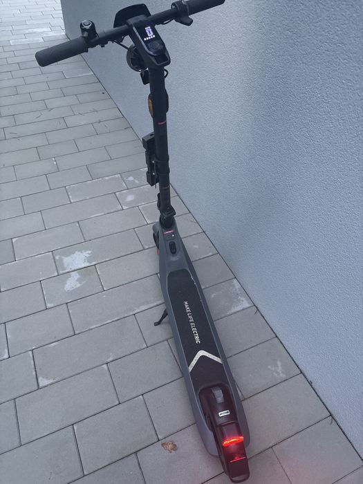 Hulajnoga elektryczna NIU KQi2 Pro