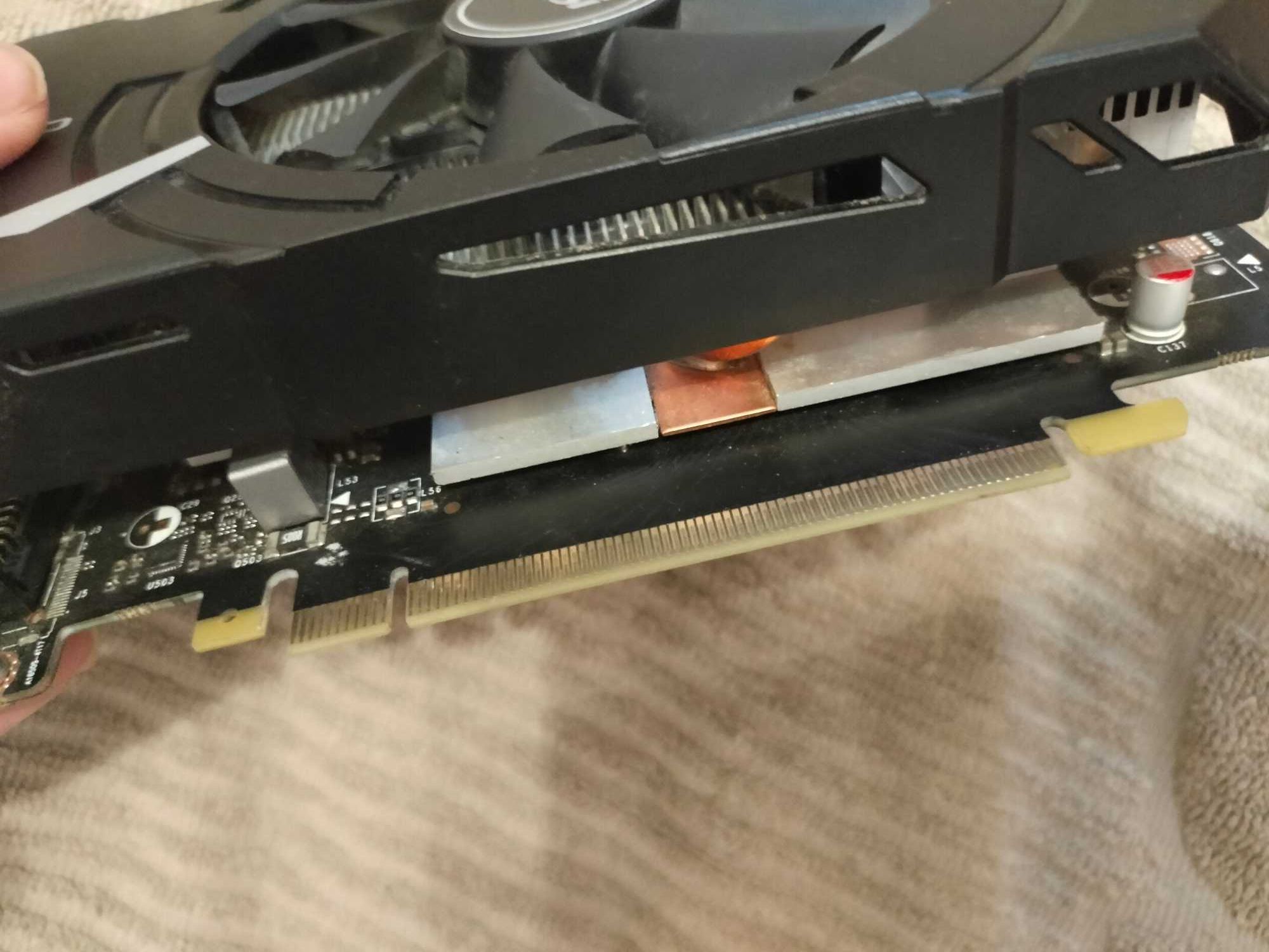 GTX 1660 Super игровая видеокарта в отличном состоянии