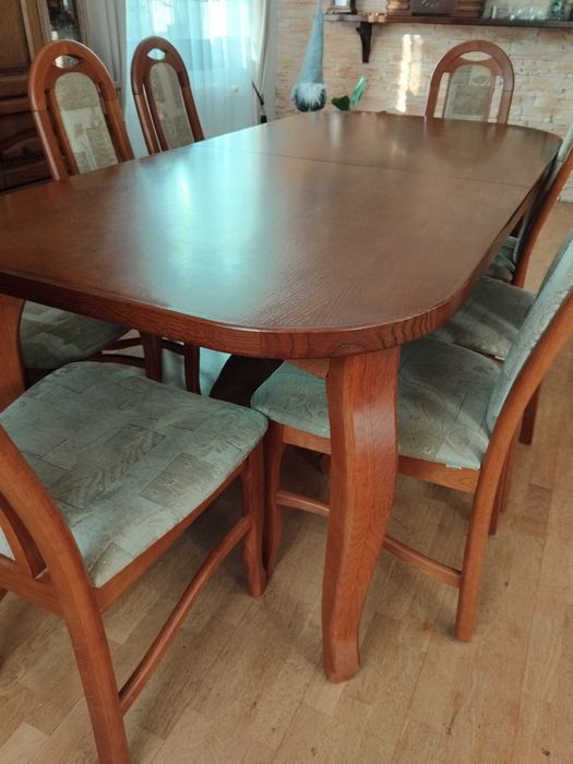 Komplet mebli drewnianych