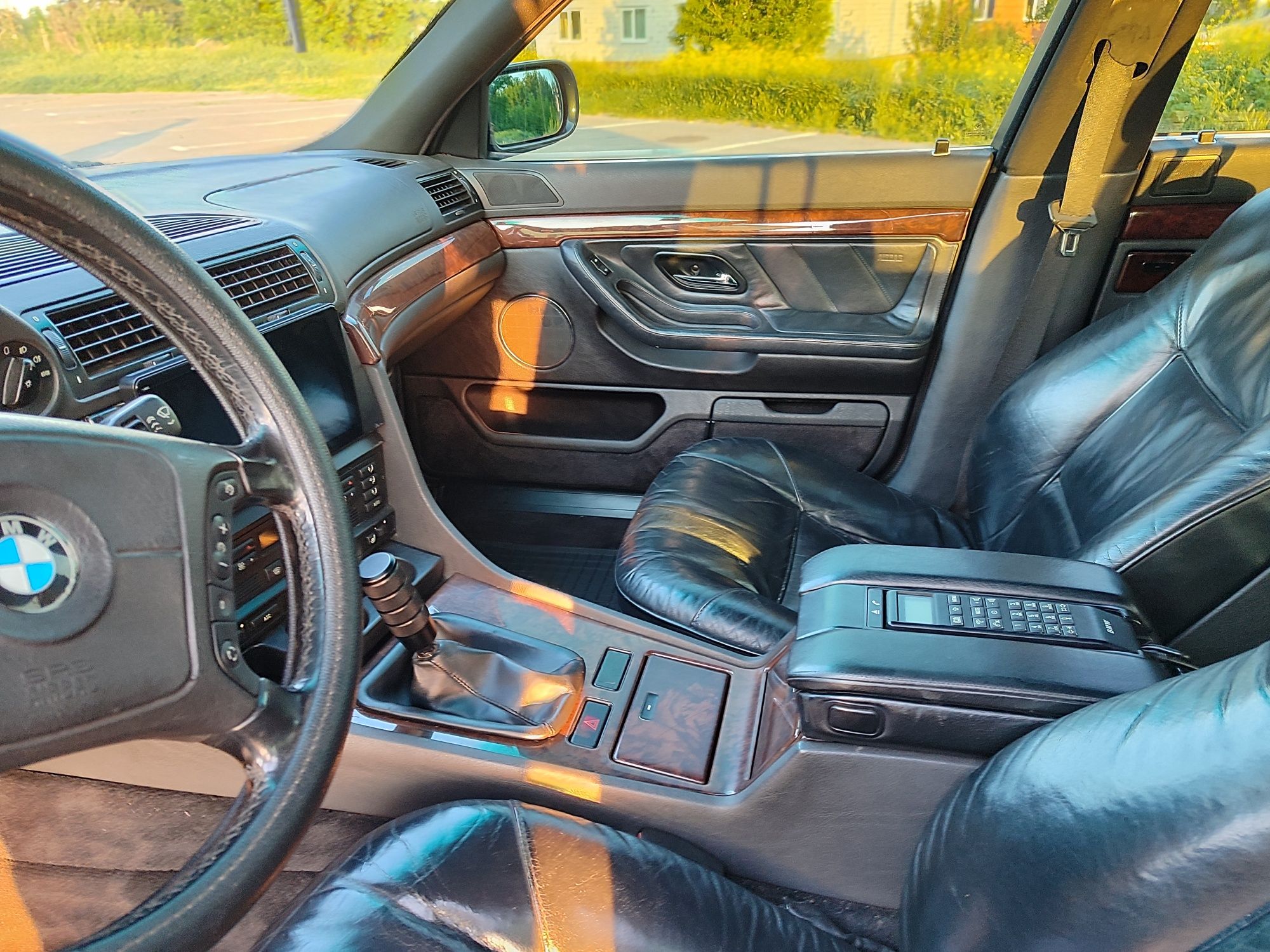 BMW E38 1996 2.8