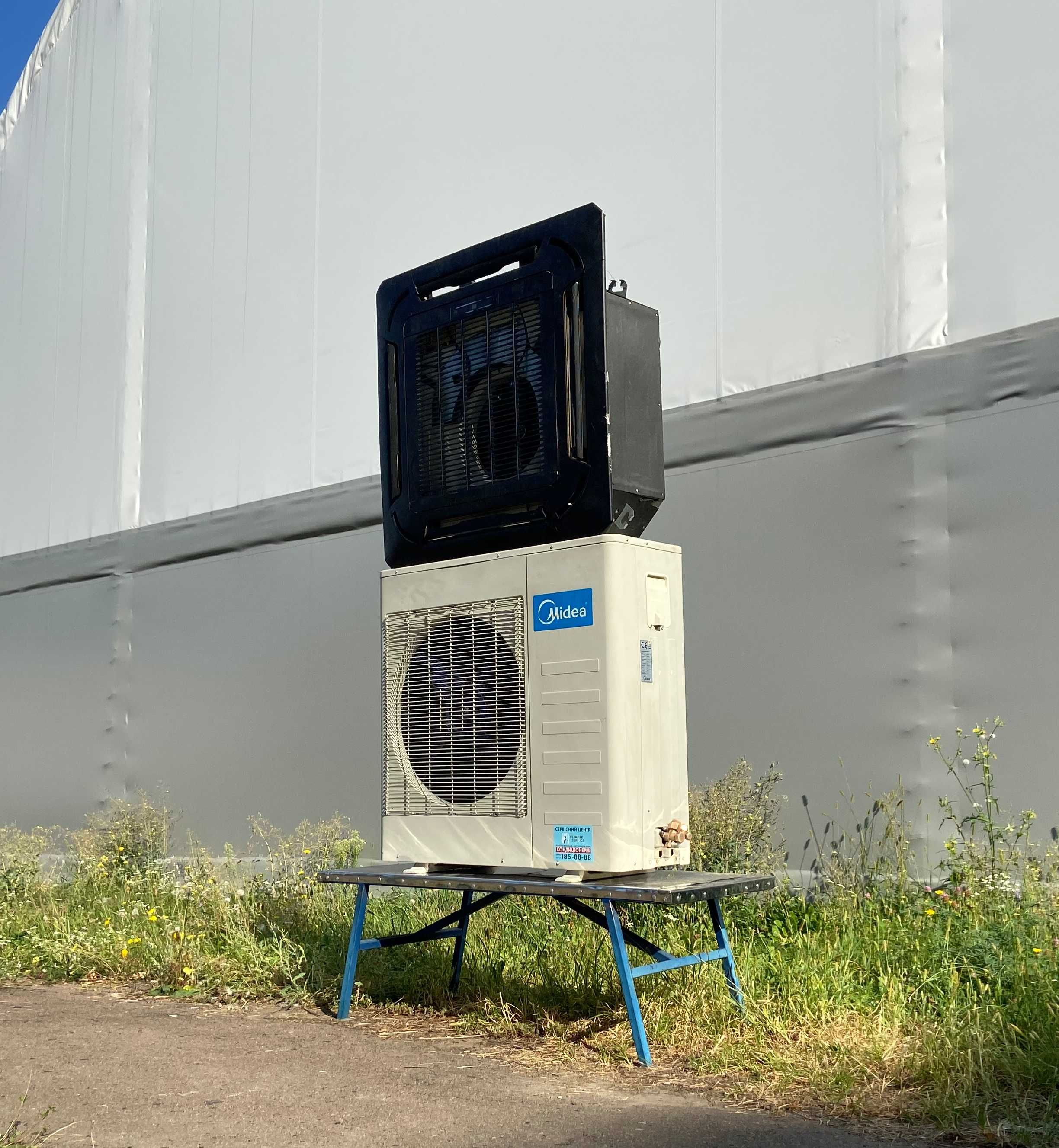 Кондиционер кассетный потолочный Midea 36 б/у до 110 м2 монтаж сервис