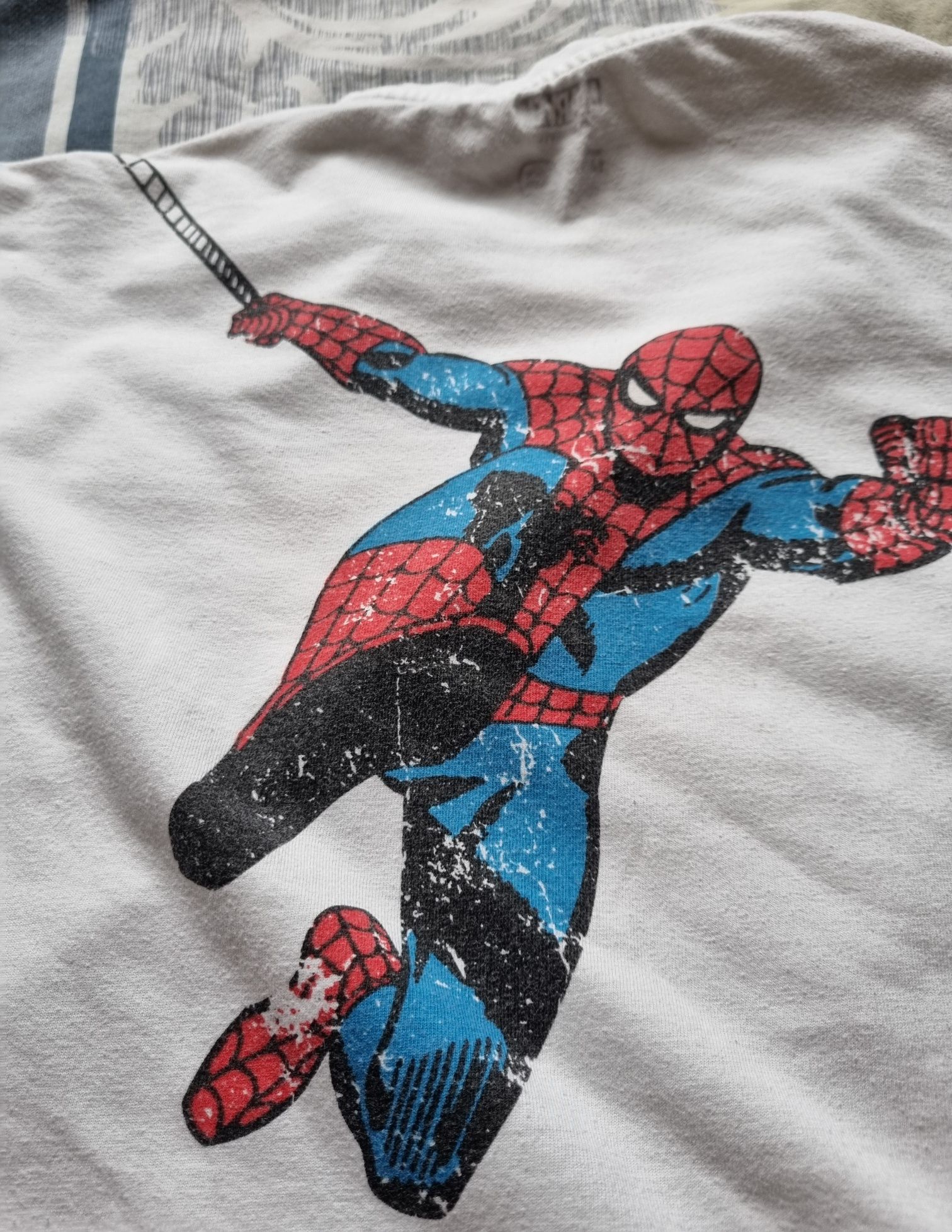 Biała koszulka Cool Club Marvel Spider-Man
