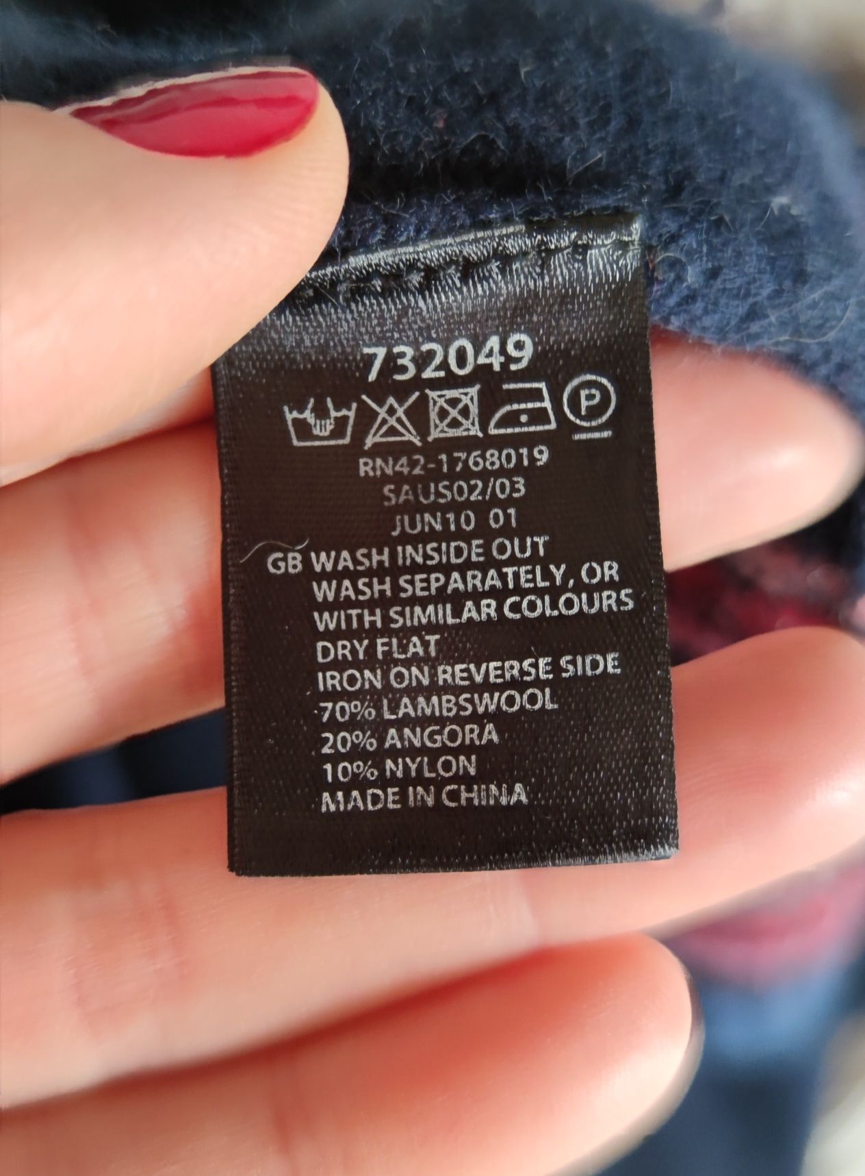 Wełniana sukienka z rękawem 3/4 70% wełna owcza  20% angora granatowa