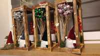 Stroiki świąteczne ze skrzatami lampiony