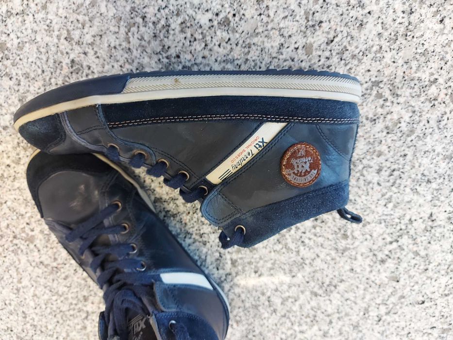 Bota rapaz em pele 37