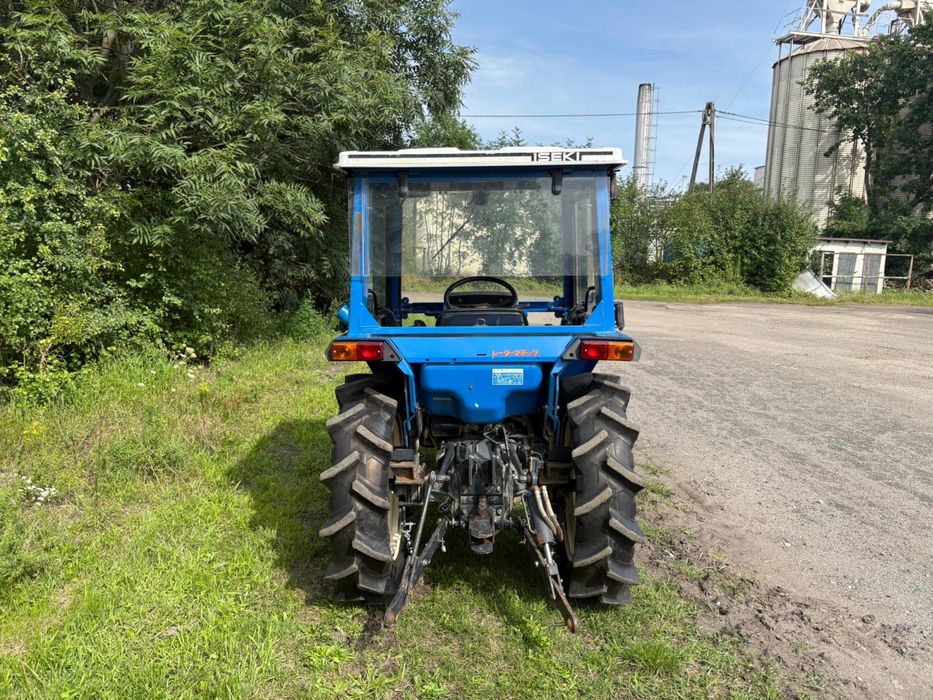 Traktor iseki 227 naped 4x4 wspomaganie rewers Tur kubota