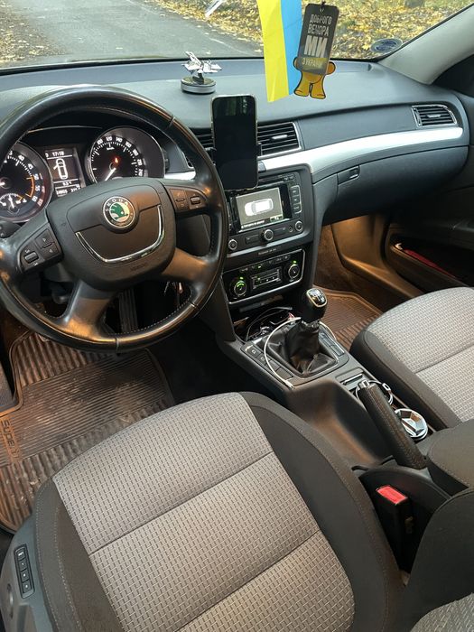Skoda Superb продам власний автомобіль