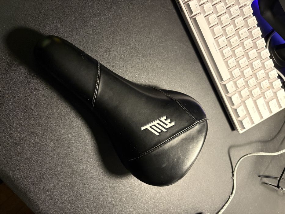 Siodełko title JS1 mtb chromag sixpack burgtec dartmoor ns dirt enduro