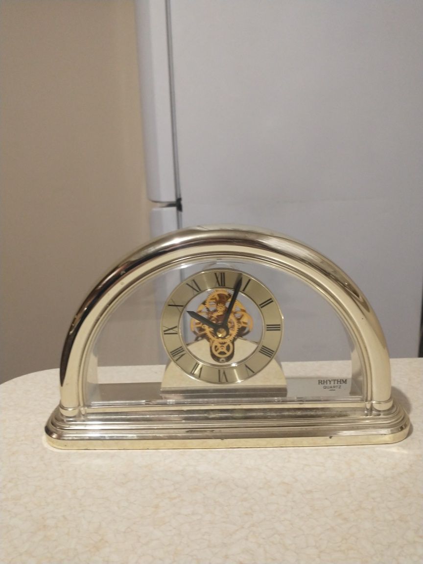 Zegar z trybami Rhythm Quartz 24 cm długość