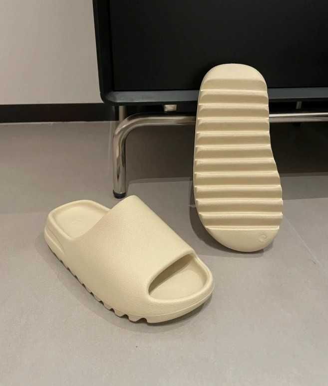 Wybór letni*NoweAdidasYeezySlideWhite 43