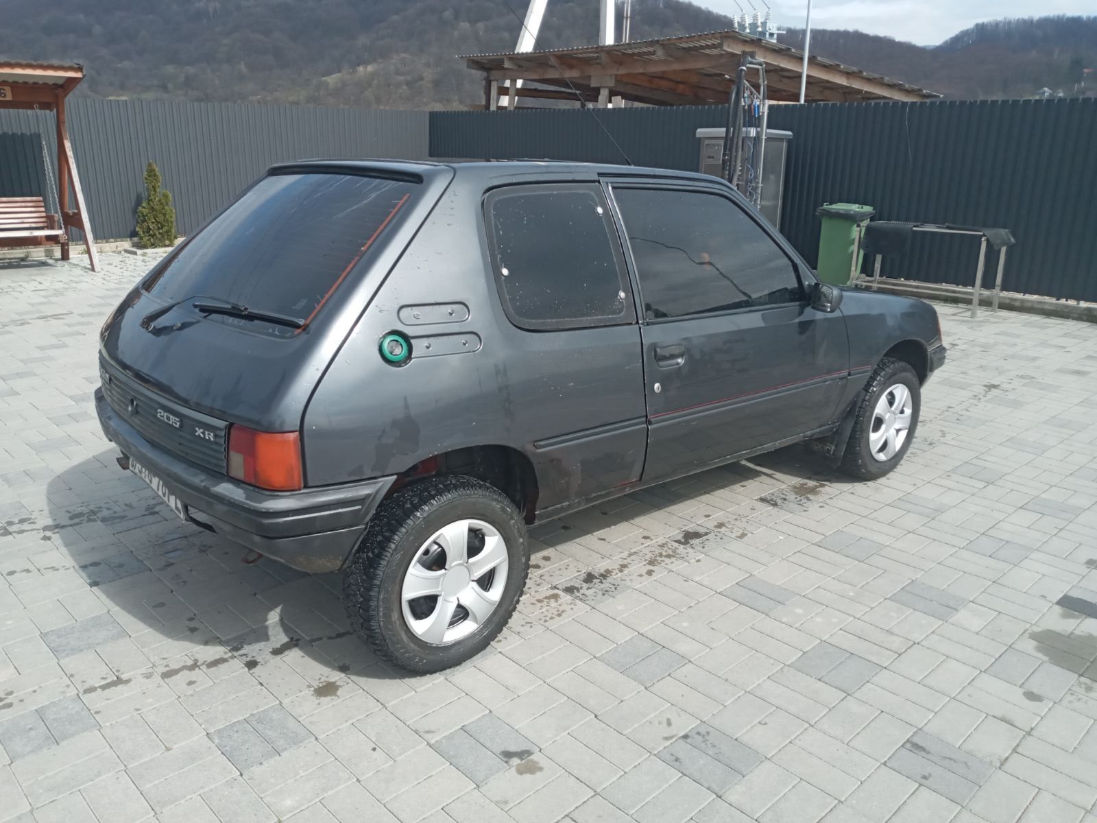 Peugeot 205 (1988)