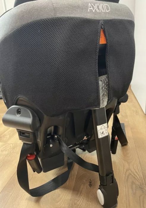 Axid Minikid 2.0 fotelik szwedzkiej firmy do 25kg oraz 125cm
