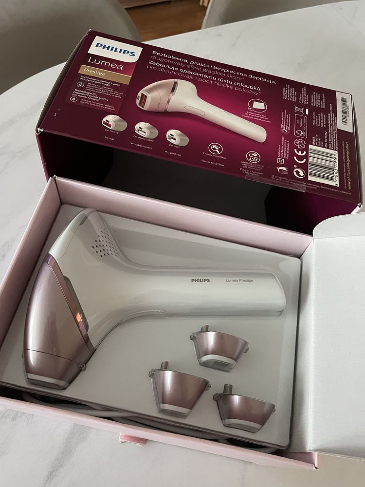 Depilator IPL Philips Lumea BRI959