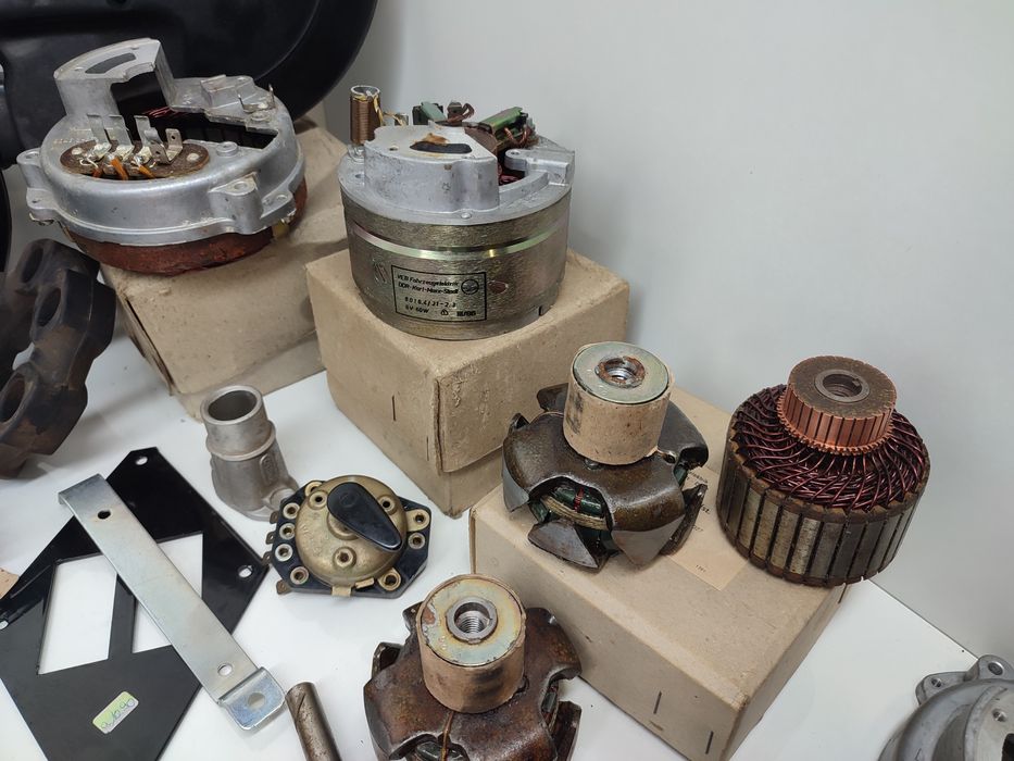 Fabrycznie nowe części DDR MZ ETZ 250 251 oraz 150 125 lub 301 TS ES