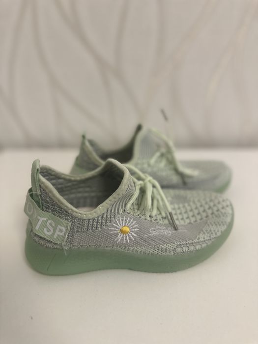 Кеди для дівчинки