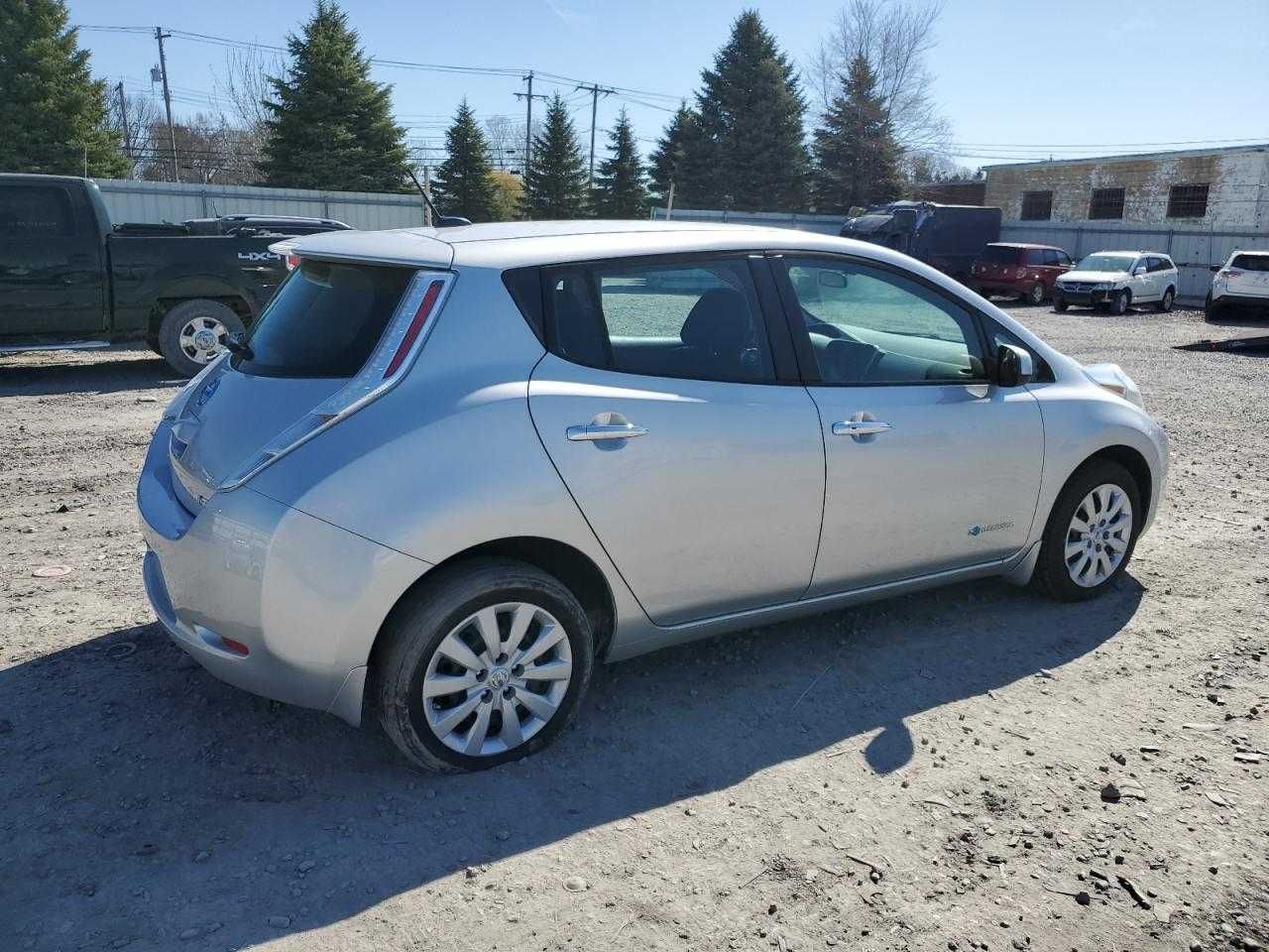 2016 Nissan Leaf S