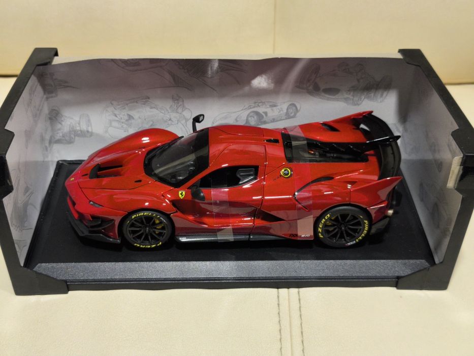 Ferrari FXX-K Evo 1:18 by Bburago
