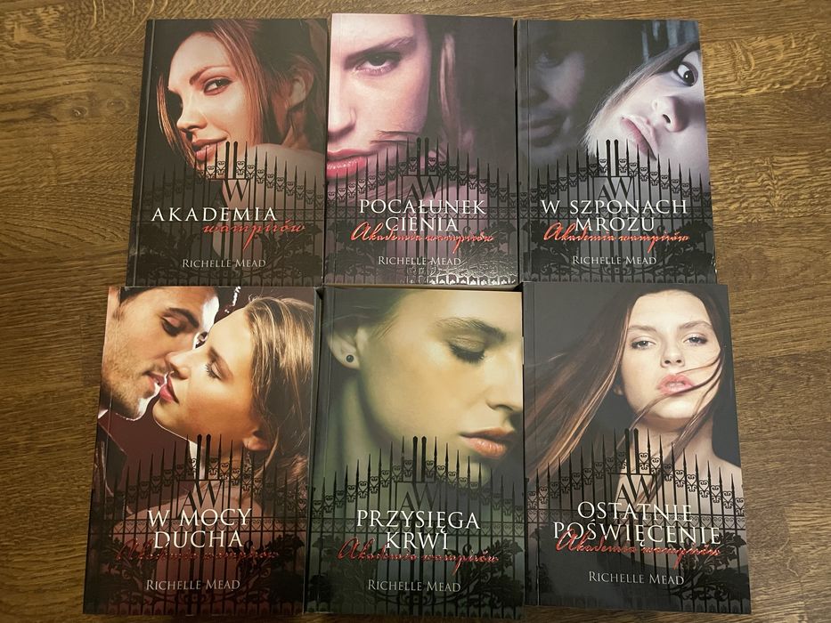 Richelle Mead Akademia Wampirów Pocałunek Cienia etc 6 tomów