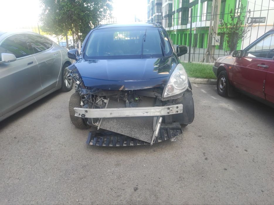 Продам Nissan Note