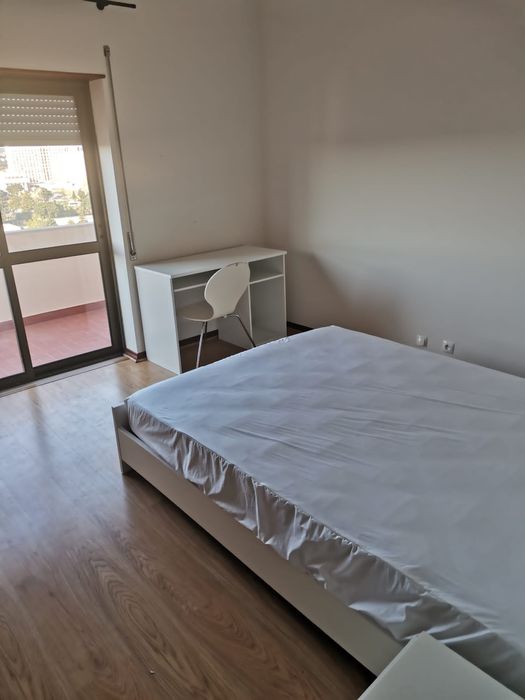 Apart. T3 (Equipado e Mobilado). Celas